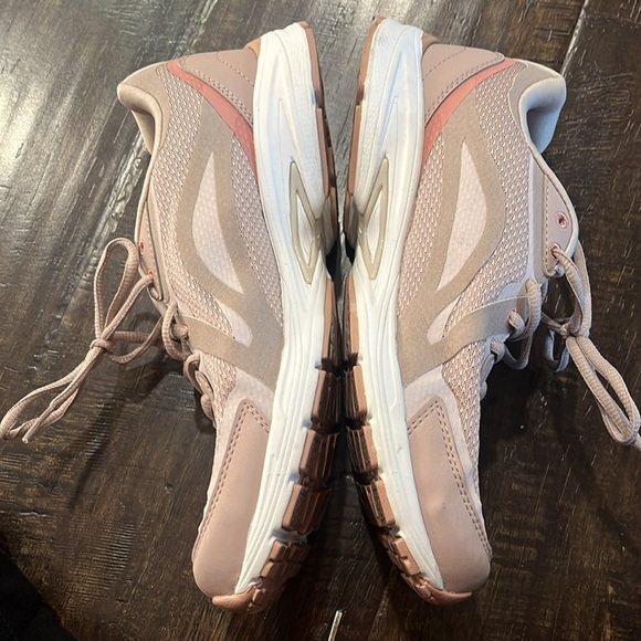 RYKA SKY WALK FIT WALKING Light Pink WOMEN SNEAKERS Size 7.5M - Picture 6 of 7